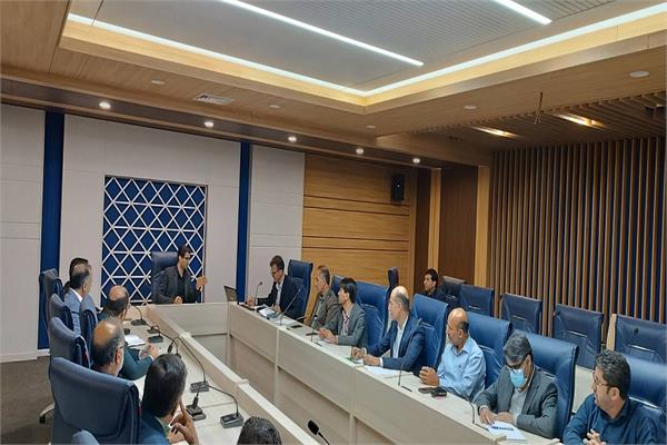 جلسه کارگروه راهبری پنجره واحد مدیریت زمین در ایلام برگزار شد